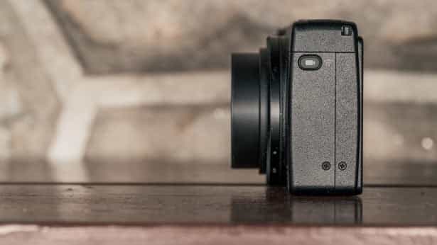 Thiết kế nguồn điện và cổng kết nối của GR III HDF