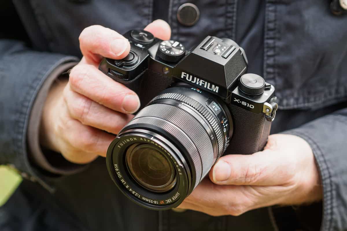 Fujifilm X-S10 là một trong những chiếc máy ảnh chắc chắn sẽ được nhiều người yêu thích