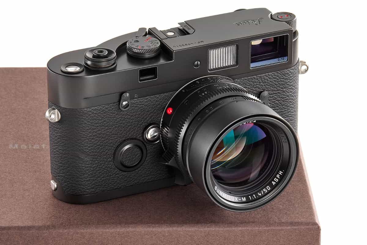 Leica Meister Edition Berlin được bán với 153.000 USD