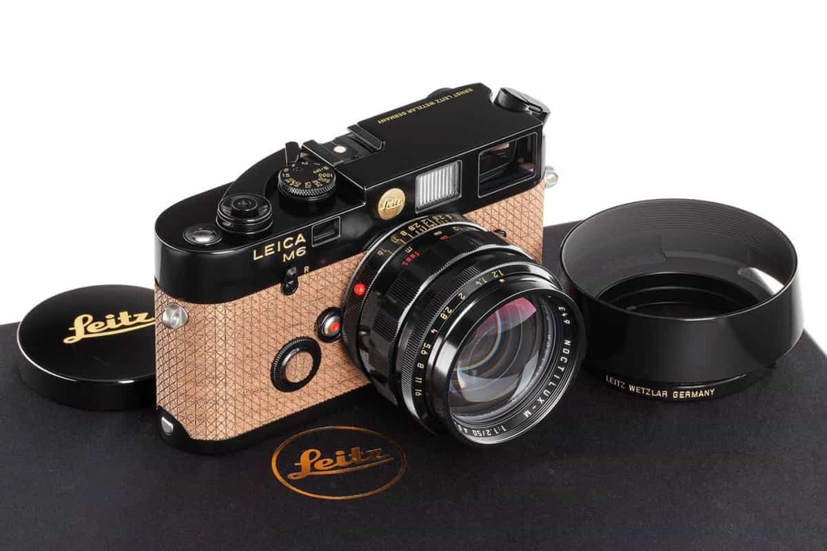 Bộ Leica M6 Black Paint Leitz Auction Set được đấu giá 48.000 Euro