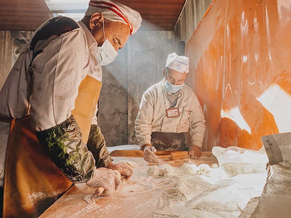Pastry Chef in Action - Kuanglong Zhang