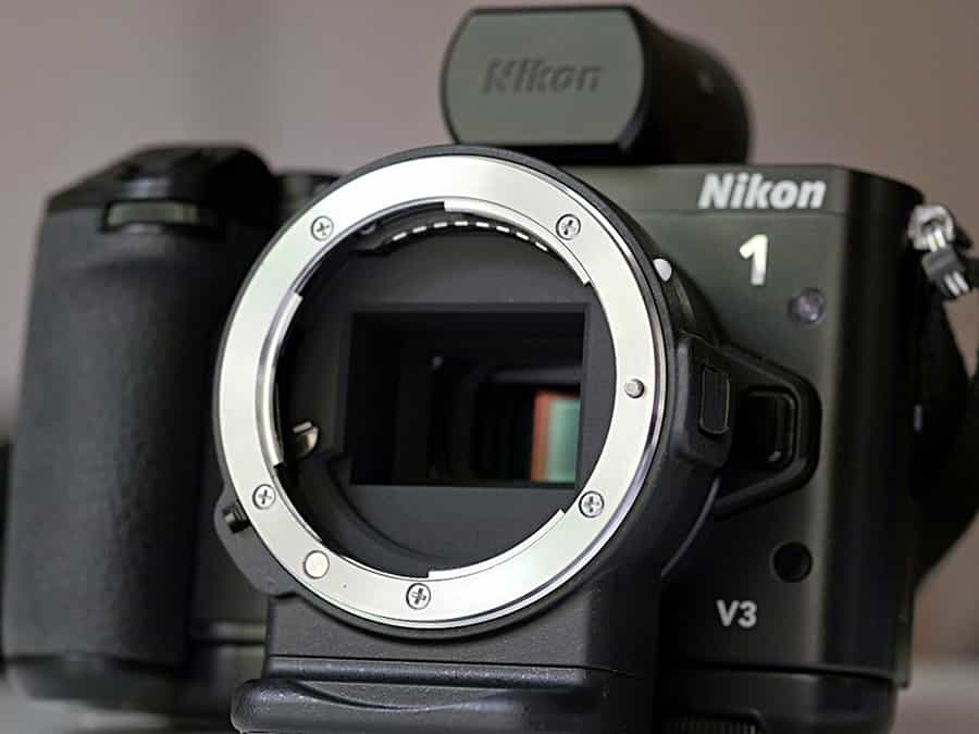Các ngàm ống kính máy ảnh của Nikon không giống nhau