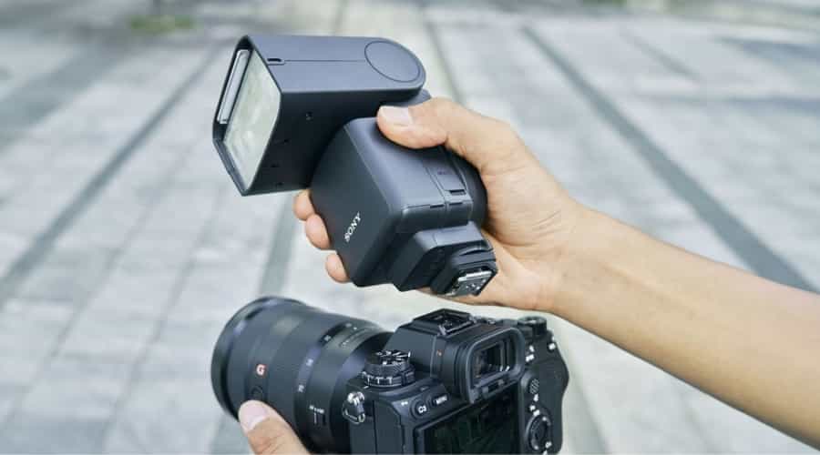 On-Camera Flash Là Gì? Những Điều Cần Biết Về Đèn Flash On-Camera