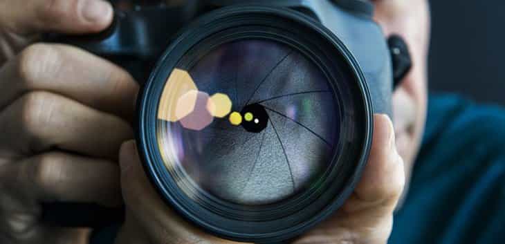 Điều chỉnh khẩu độ để hạn chế việc lens máy ảnh bị mờ