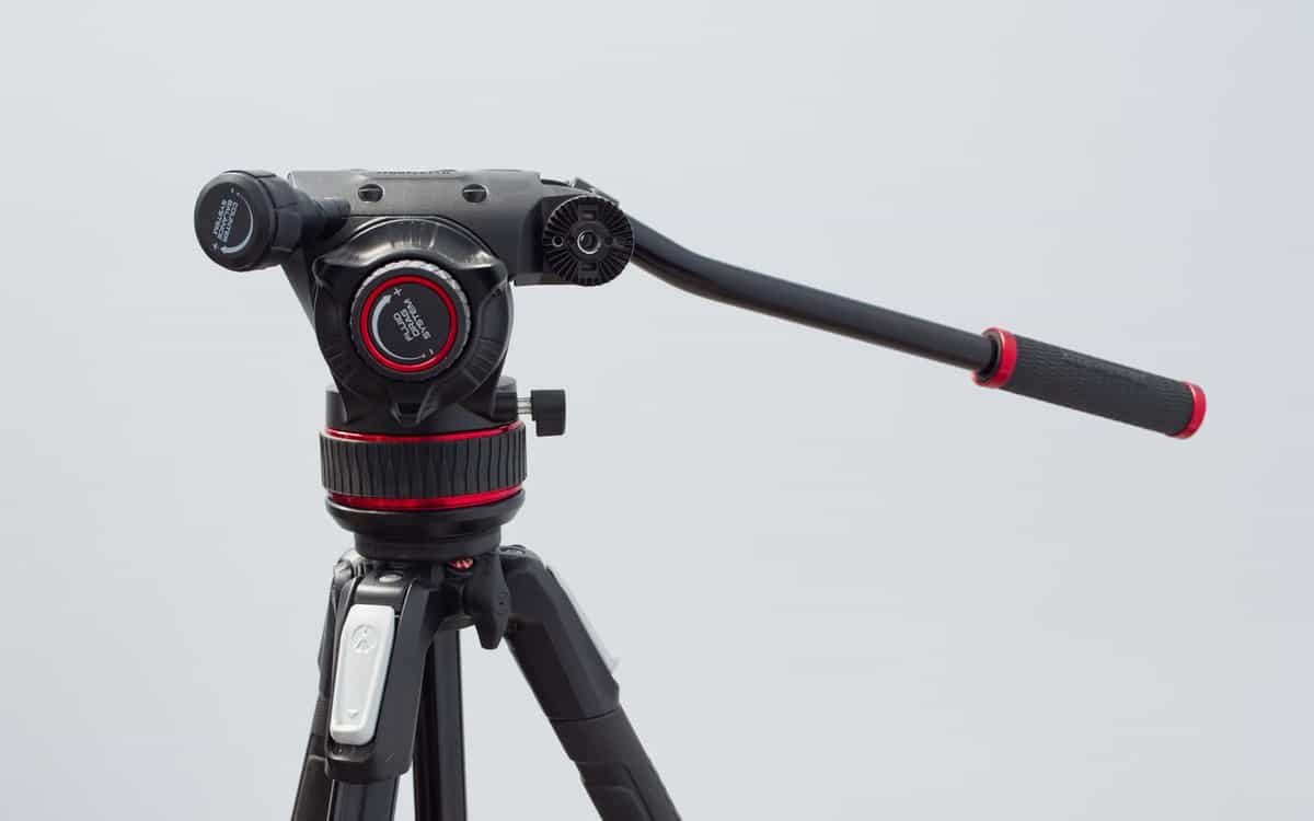 Tripod Video Head: “Anchor” cho những shot cần kiểm soát