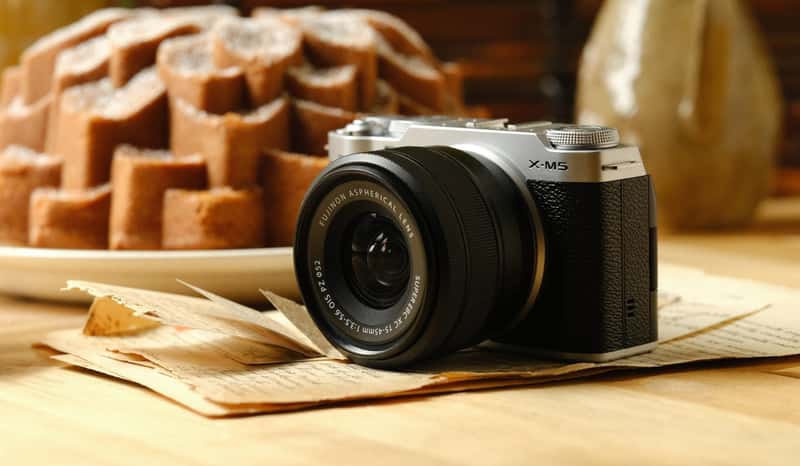 Cả Fujifilm X-M5 và Fujifilm X-S20 đều không được thiết kế để có thể chống chịu trong điều kiện thời tiết khắc nghiệt.