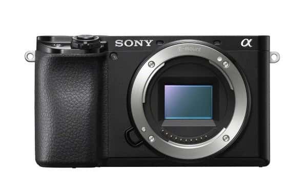 máy ảnh chuyên nghiệp Sony A6100 thuộc phân phúc Entry-level nhưng đầy mạnh mẽ