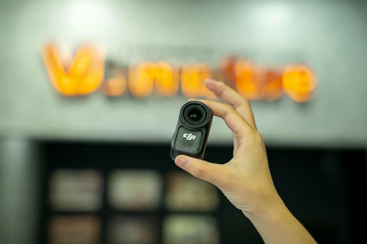 DJI Osmo Nano quay đêm rõ ràng, ít nhiễu hạt