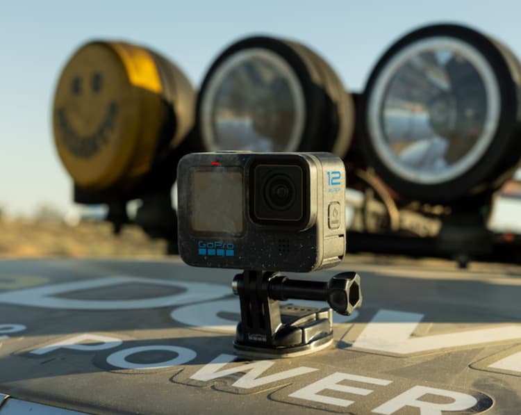 GoPro 12 thiết kế góc cạnh