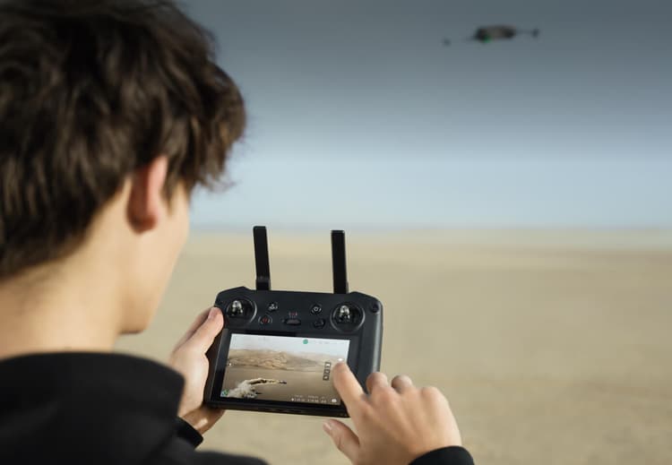 DJI Mavic 3 có khả năng truyền dẫn tối đa 15km