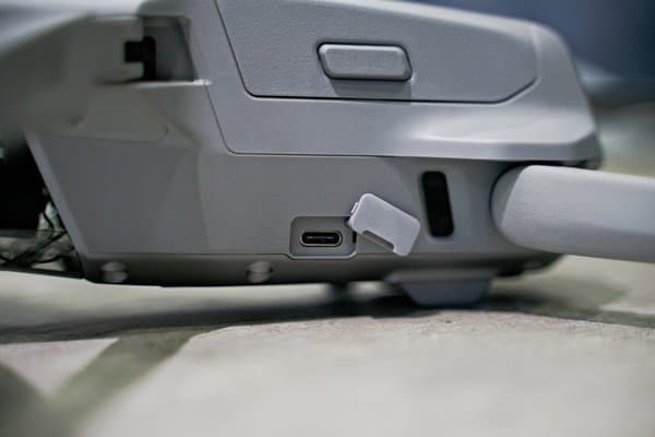 Mavic Air 2 - Cổng Type-C
