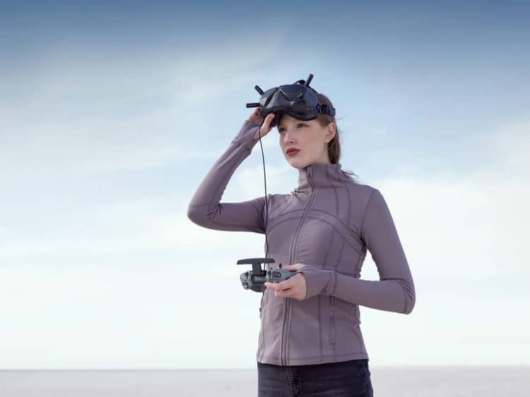DJI FPV Drone - Sử dụng công nghệ truyền tín hiệu OcuSync 2.0