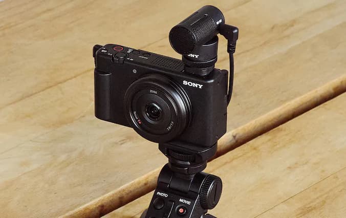 Sử dụng cùng micro ngoài, nâng tầm chất lượng video cùng Sony ZV-1F