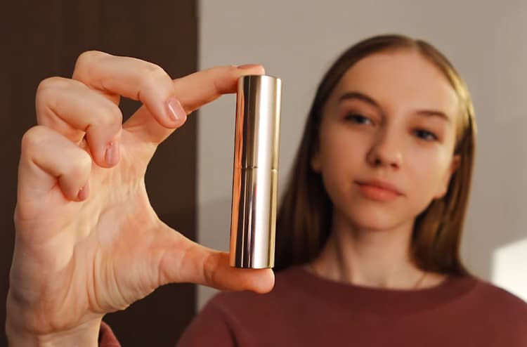 Chế độ quay tập trung vào sản phẩm trên chiếc máy ảnh quay vlog mới nhất của nhà sony