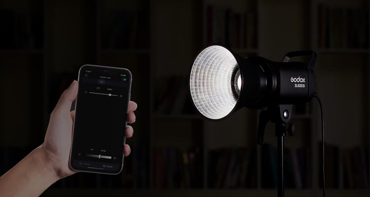 người sử dụng đèn Godox SL60II cũng có thể sử dụng ứng dụng Godox Light 
