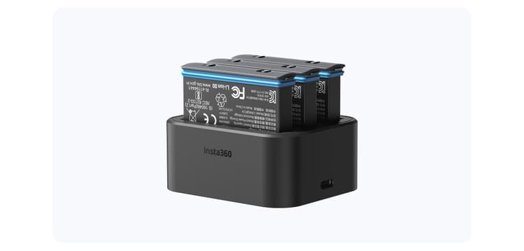Insta360 X3 Charge Hub hõ trợ sạc 3 pin cùng lúc