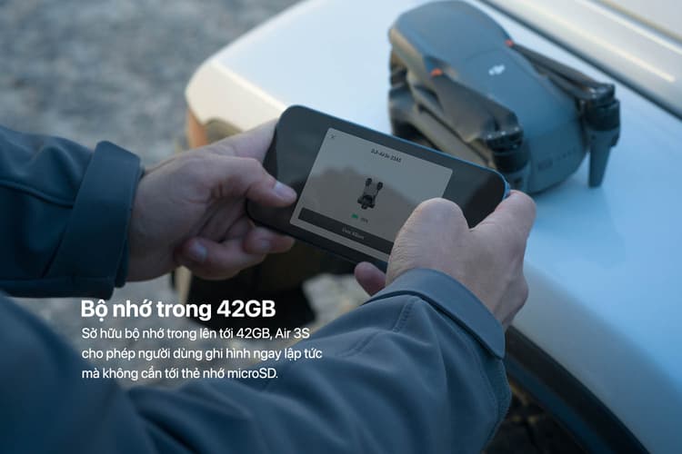 Lưu trữ với dung lượng 42GB