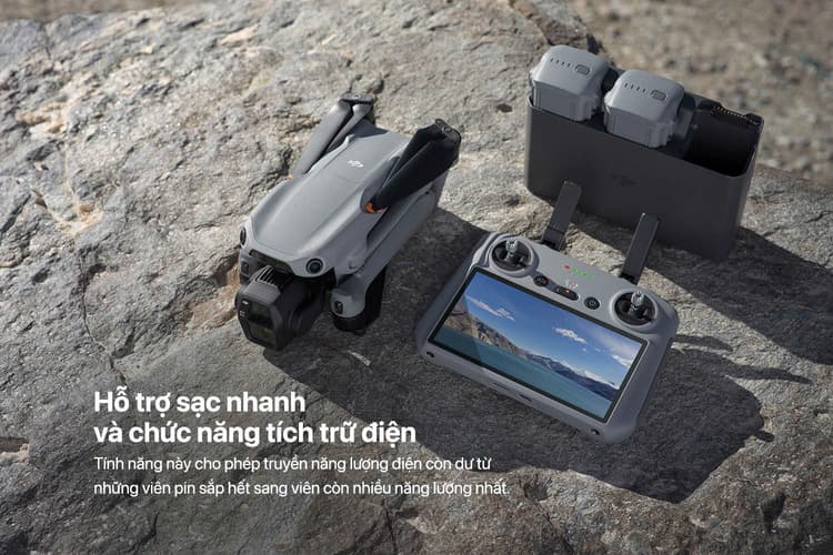 Hub sạc pin có tích trữ năng lượng