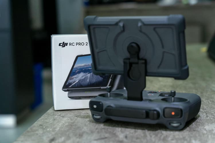 DJI RC Pro 2 sẽ liên tục cập nhật vị trí điểm trở về (Home Point) theo thời gian thực.
