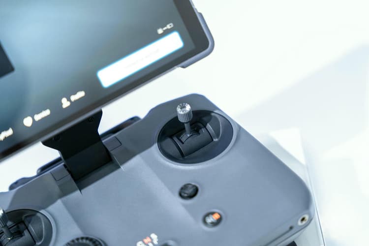 Hệ thống các nút điều khiển trên DJI RC Pro 2