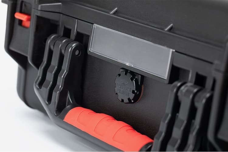 DJI Mavic 3 Safety Carrying Case tích hợp van cân bằng áp suất
