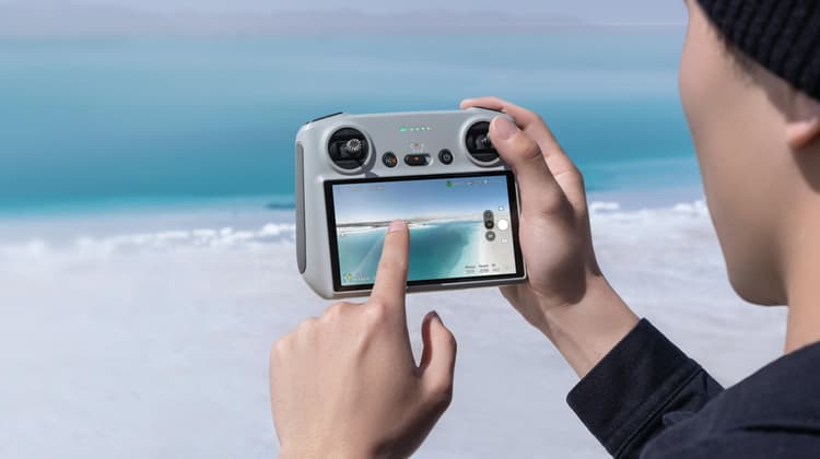 DJI RC 1 tích hợp công nghệ truyền O3+ cho phạm vi truyền rộng, ổn định