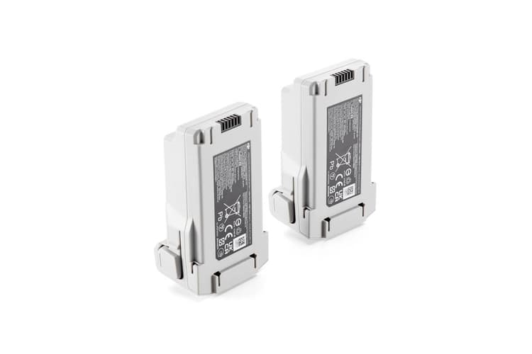 mỗi cục pin Intelligent Flight Batteries Plus cung cấp tối đa 47 phút bay