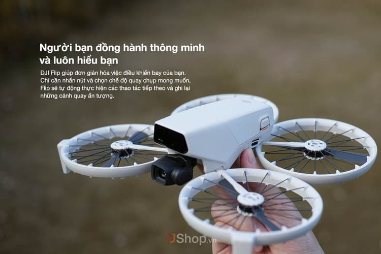 DJI Flip đơn giản hóa cách bạn điều khiển một máy bay không người lái chỉ, giúp việc bay trở nên dễ dàng hơn cả với người mới bắt đầu