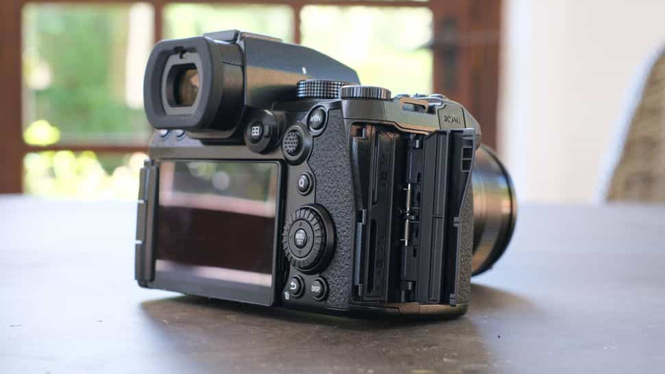 Cảm biến Micro Four Thirds