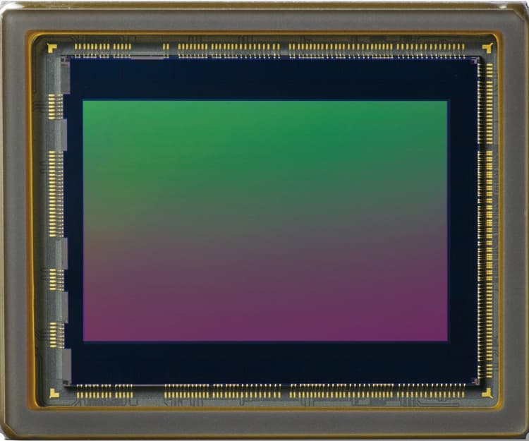 Fujifilm XT20 với APS-C X-Trans CMOS III 24.3MP