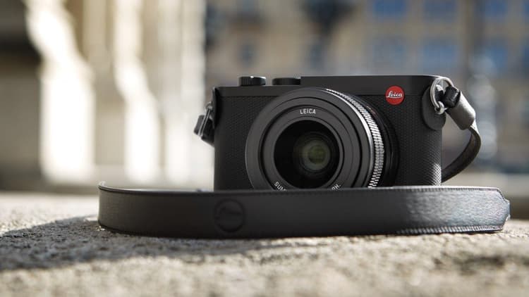 Leica Q2 với cảm biến CMOS Full-Frame 47.3MP và Bộ xử lý Maestro II