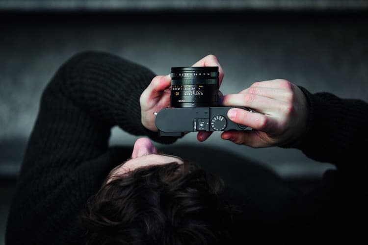 Leica Q2 tích hợp kính ngắm điện tử OLED