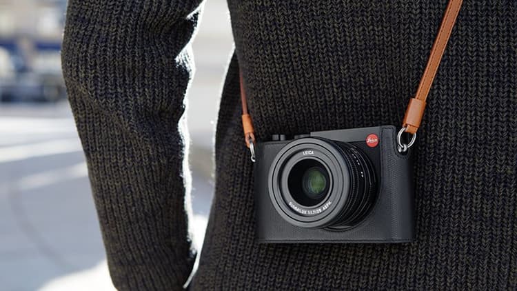 Leica Q2 nhỏ gọn, tiện lợi và đa năng