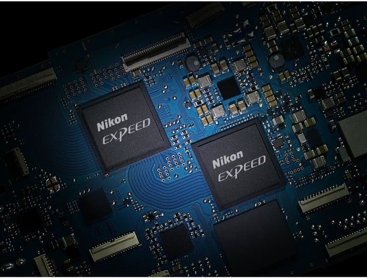 Nikon Z7 II cảm biến CMOS 45.7MP