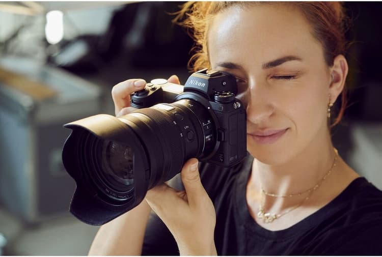 Nikon Z7 II với công nghệ chống rung 5 trục