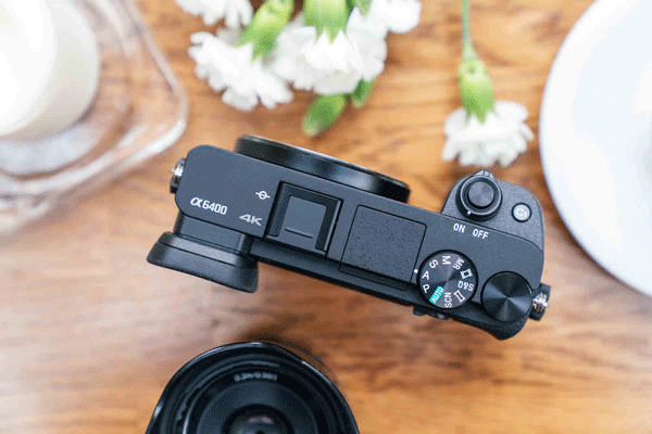 Sony a6400 cấu trúc bền bỉ, vận hành mạnh mẽ