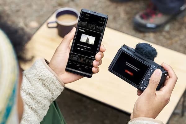 Người dùng có thể kết nối với nền tảng đám mây trung tâm Creators' Cloud
