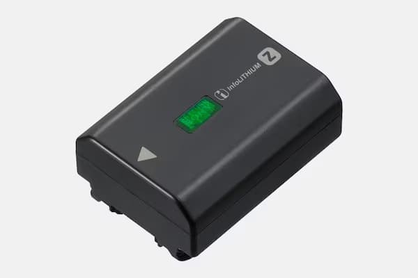 Sony ZV-E1 được trang bị viên pin Z dung lượng cao của Sony