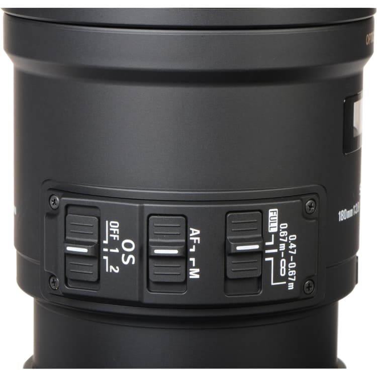 Sigma 180mm f/2.8 APO EX DG OS HSM
