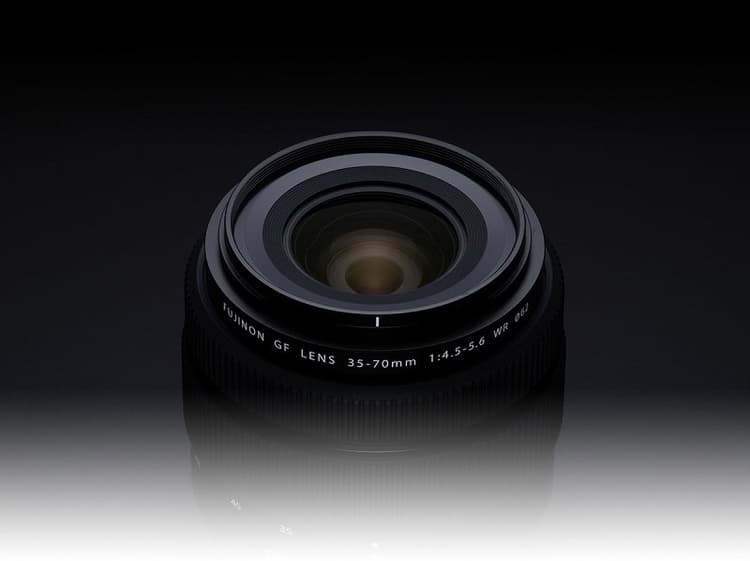 Fujifilm GF 35-70mm f/4.5-5.6 WR lấy nét chính xác và yên tĩnh