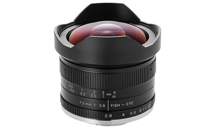 Khẩu độ của 7artisans 7.5mm F/2.8 for Fuji linh hoạt