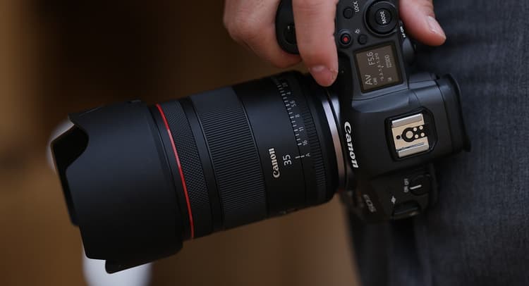 Canon RF35mm f/1.4L VCM có thiêt kế chống chịu thời tiết