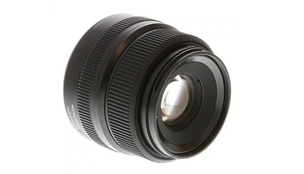 Fujifilm GF 63mm f/2.8 R WR lấy nét nhanh, chính xác