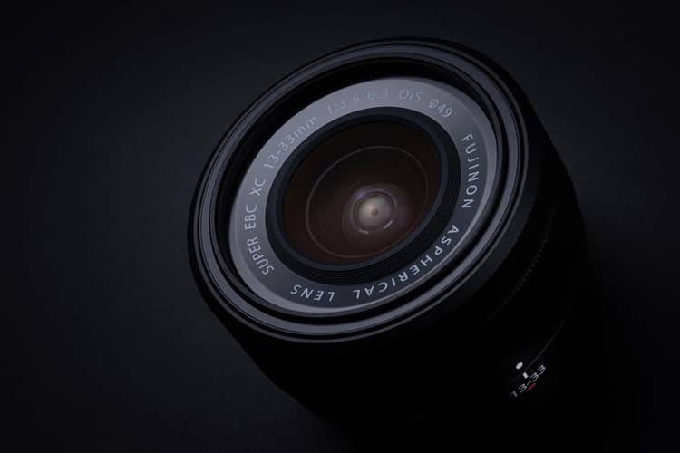 XC 13-33mm f/3.5-6.3 OIS gọn nhẹ tối ưu