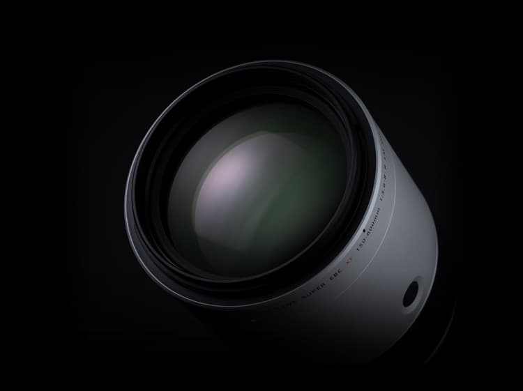 Fujifilm XF 150-600mm trang bị lớp phủ flo phía trước giúp tăng khả năng chống thâm thời tiết