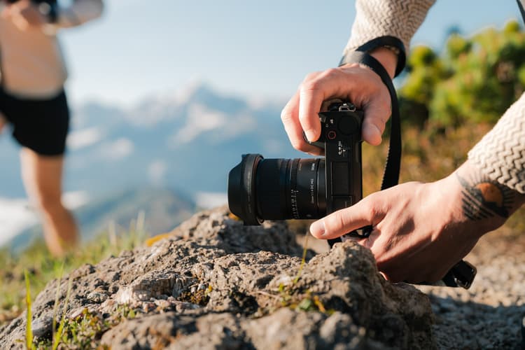 Hiệu suất quang học của Sigma 12mm F1.4 tốt
