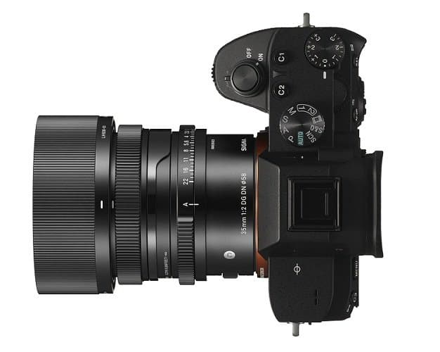 Ống kính Sigma 35mm f/2 DG DN (C) có thiết kế bền bỉ, chống bụi