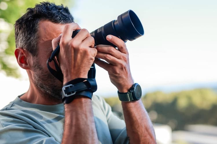 Sigma AF 50-120mm F2.8 DC OS thiết kế cho hệ máy ảnh APS-C