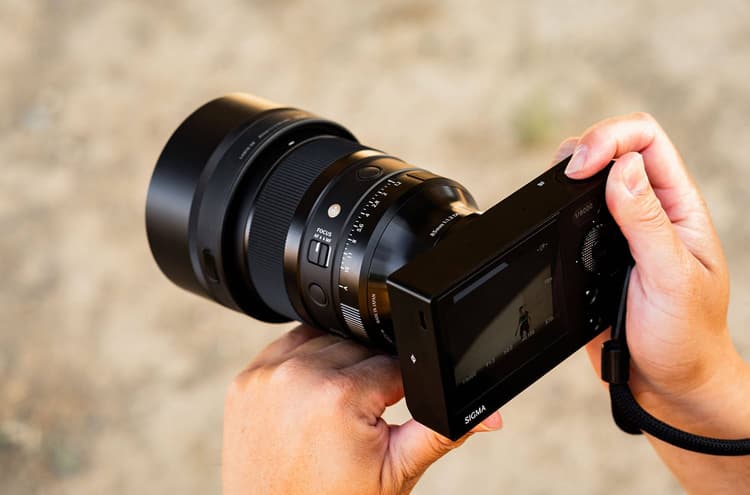 Sigma 85mm F1.2 DG Art có 2 bộ truyền động HLA