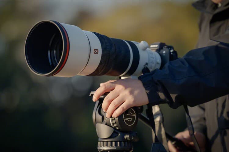 Thiết kế zoom trong và lấy nét trong